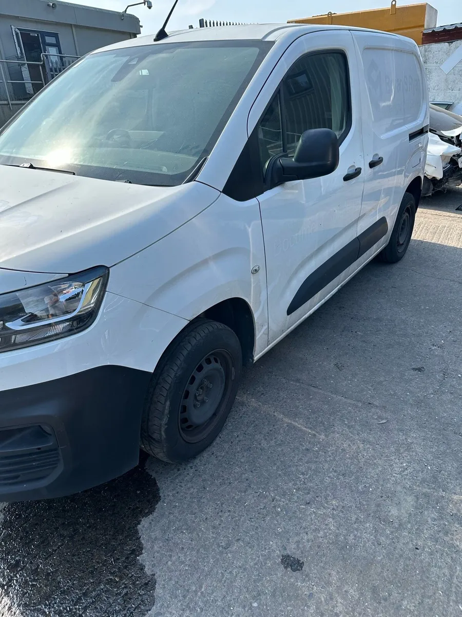 2021 Berlingo van (Not Crashed) - Image 3