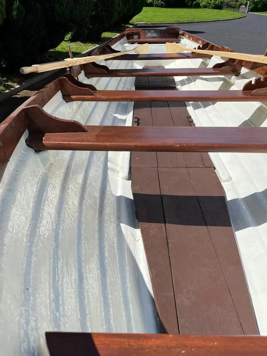19ft anglers fancy lake boat - Image 3