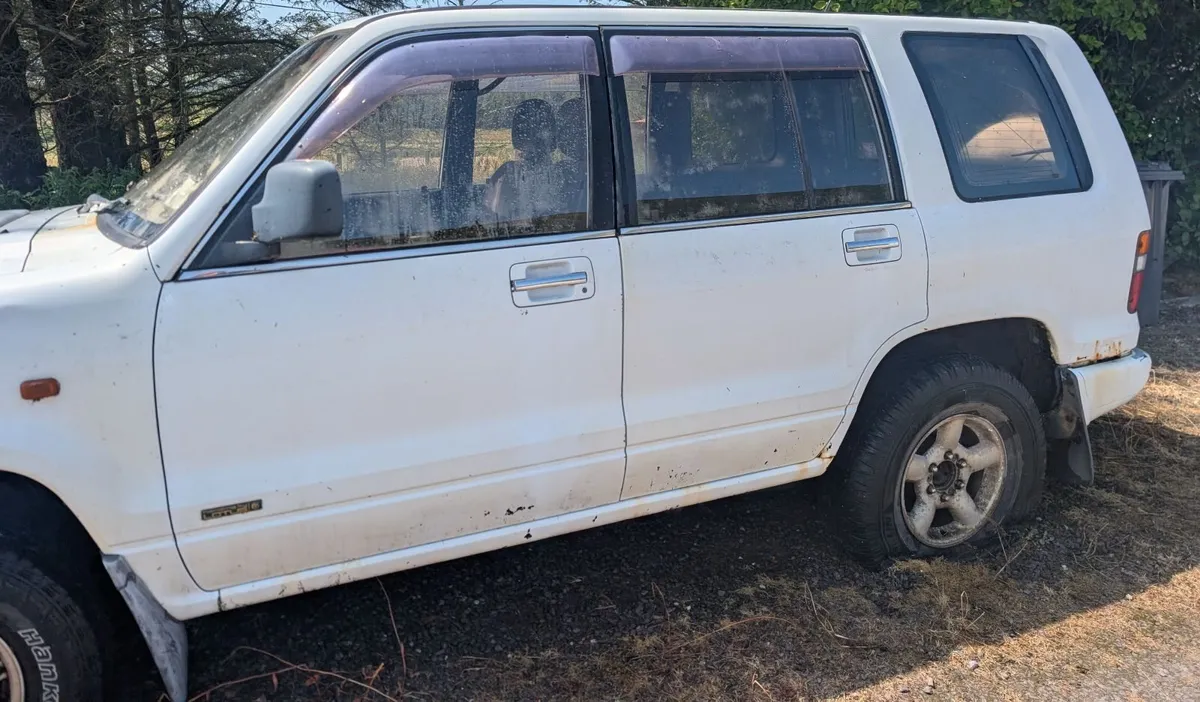 Isuzu Trooper 3.1 Lotus Edition - Image 4