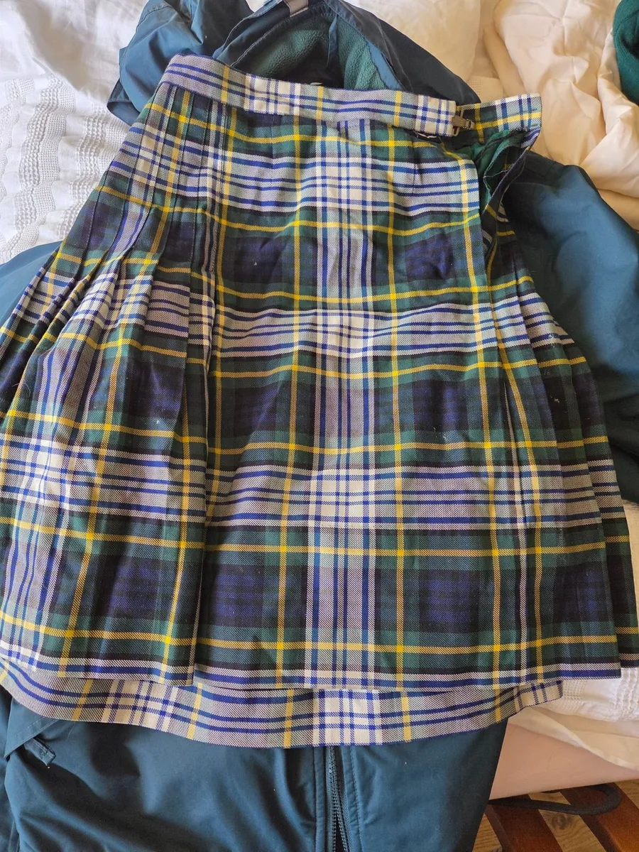 Colaiste Iosagain Uniform - Image 4