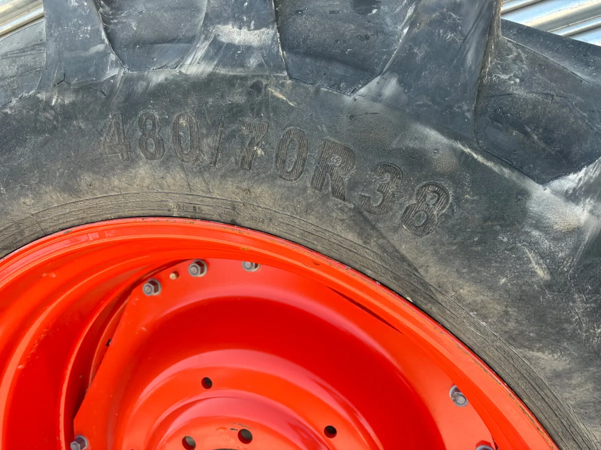 480/70/38 Massey wheels - Image 4