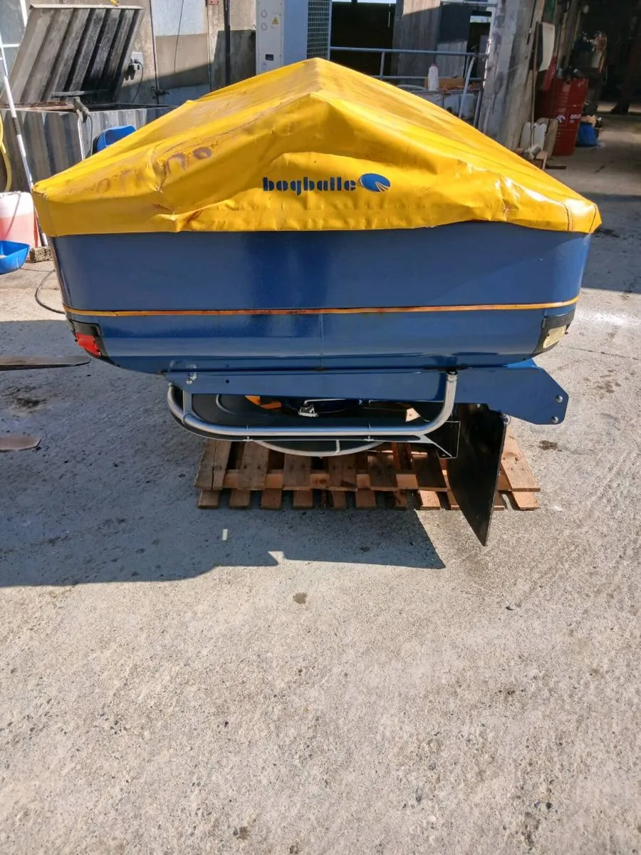 Bogballe l2 1 ton spreader - Image 3