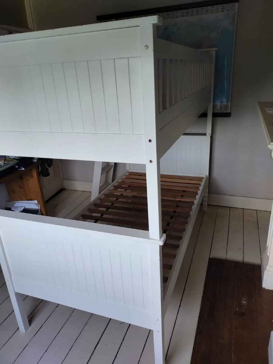 Bunk beds - Image 1