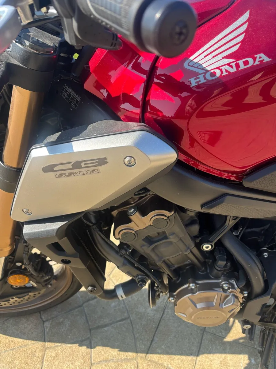 Motorcycle - Image 3
