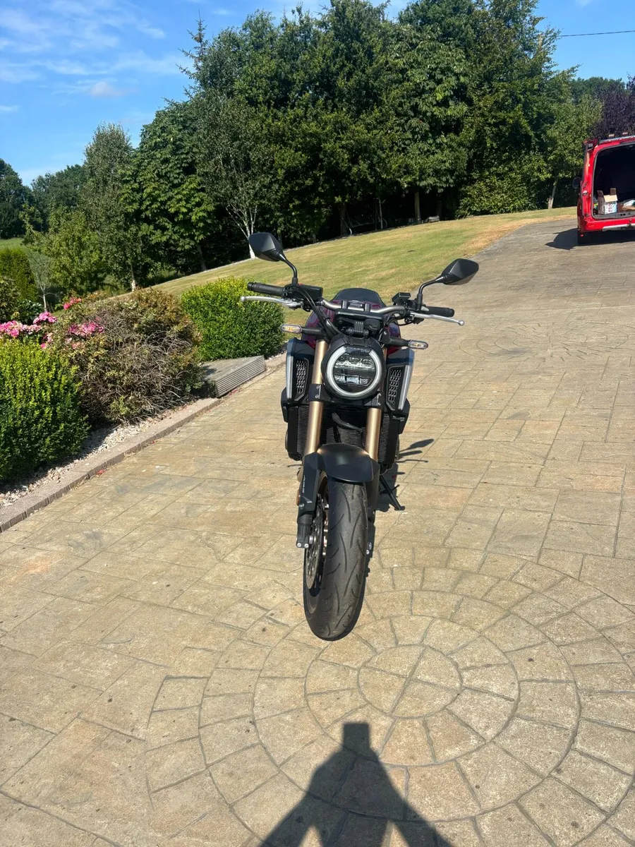 Motorcycle - Image 4