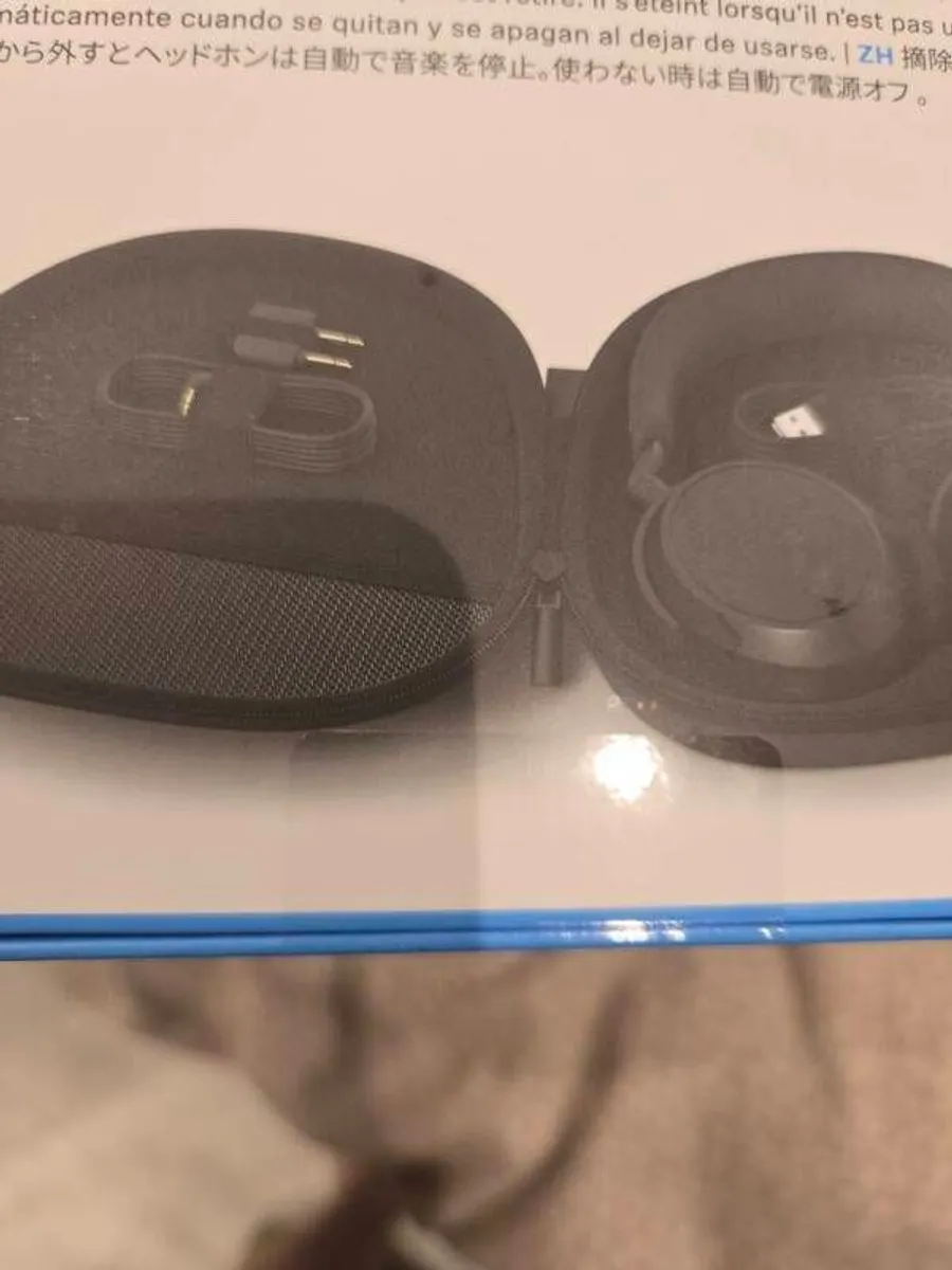 sennheiser Momentum 4 - Image 3