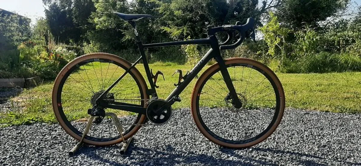 Guerciotti Carbon Gravel Bike - Image 1