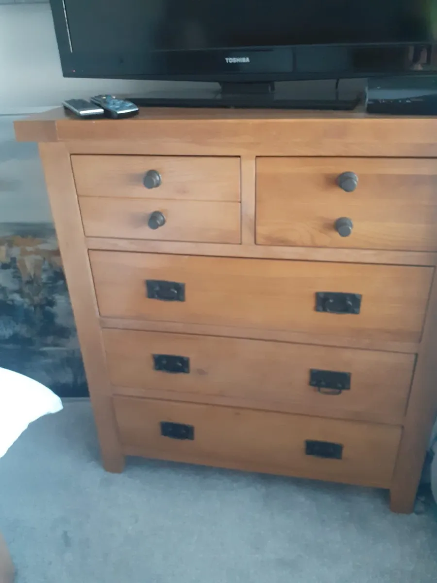 Bedroom furniture - Image 4