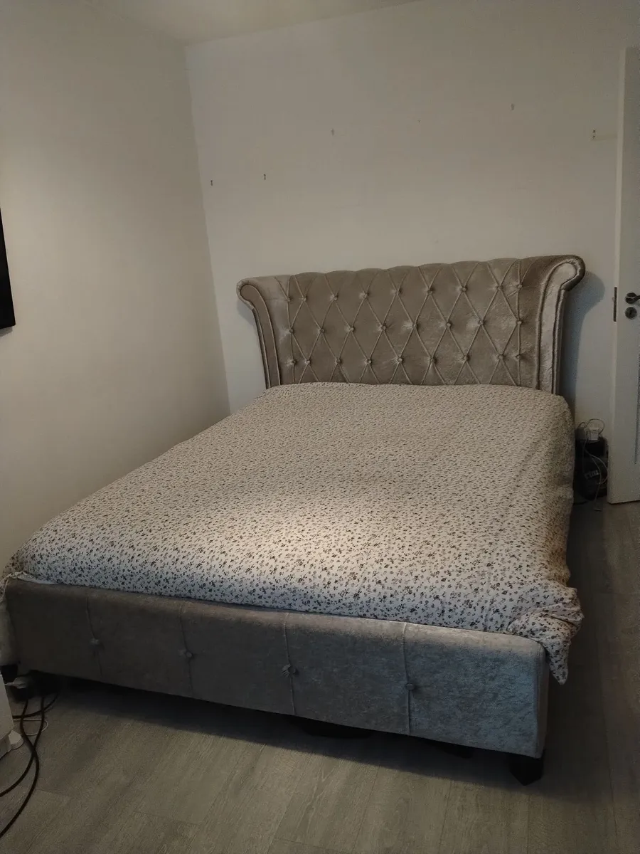 Bed frame - Image 2