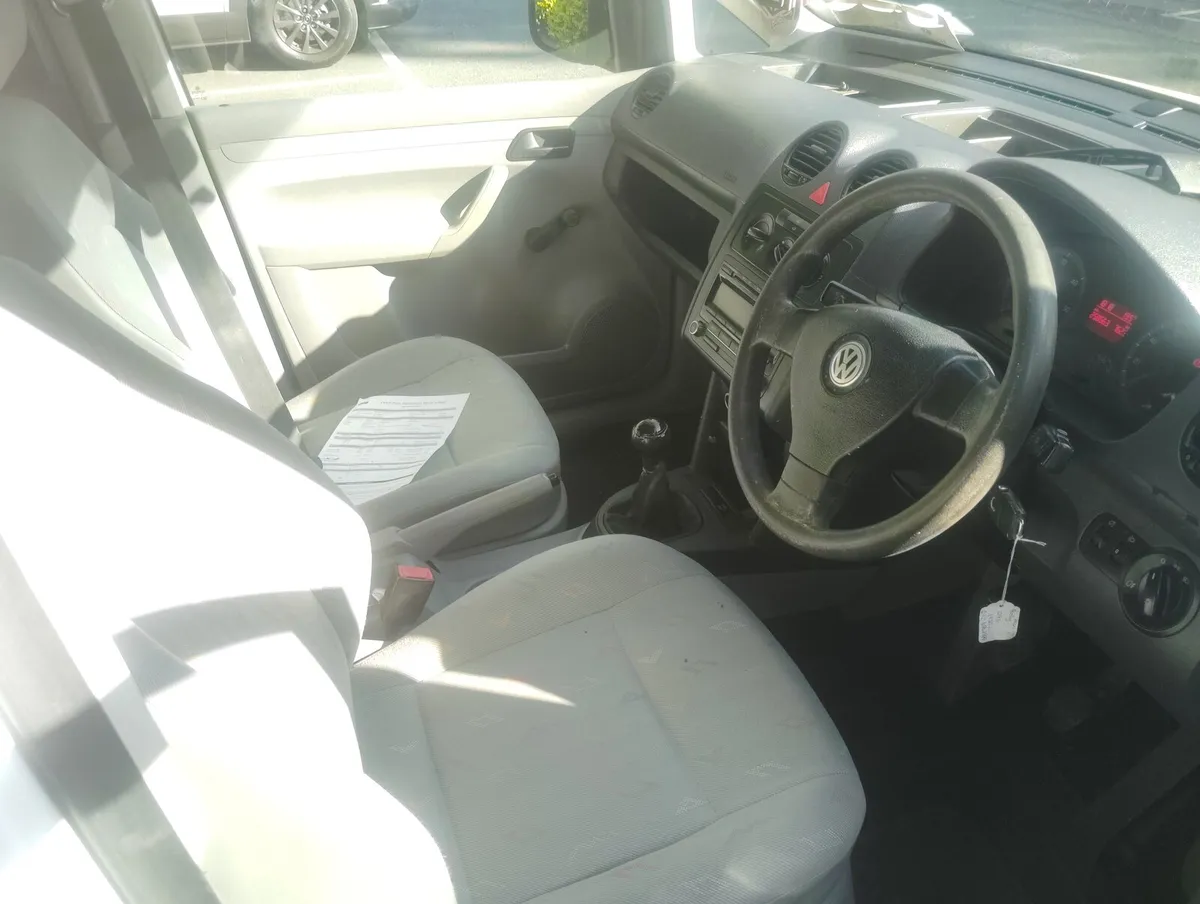 Volkswagen Caddy 2009 - Image 4