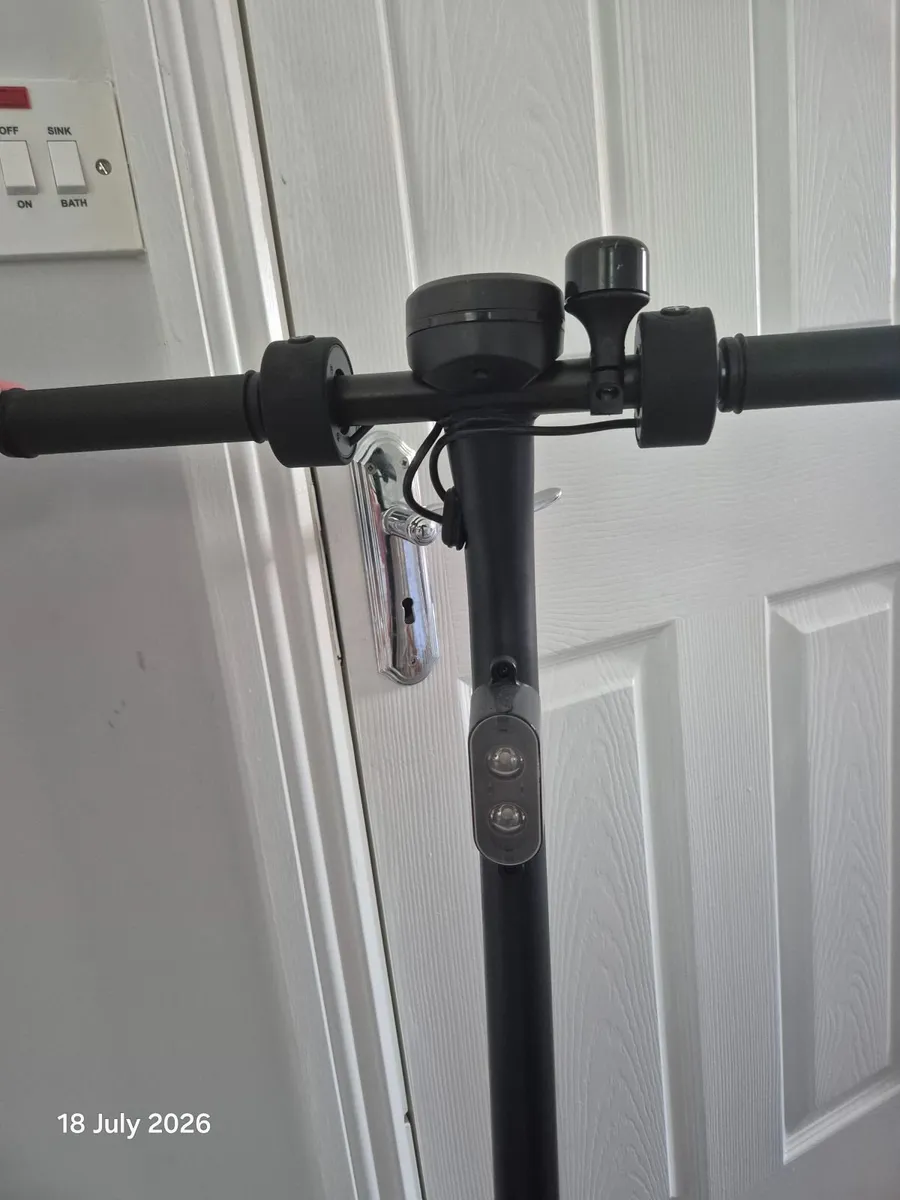 Electric scooter - Image 3