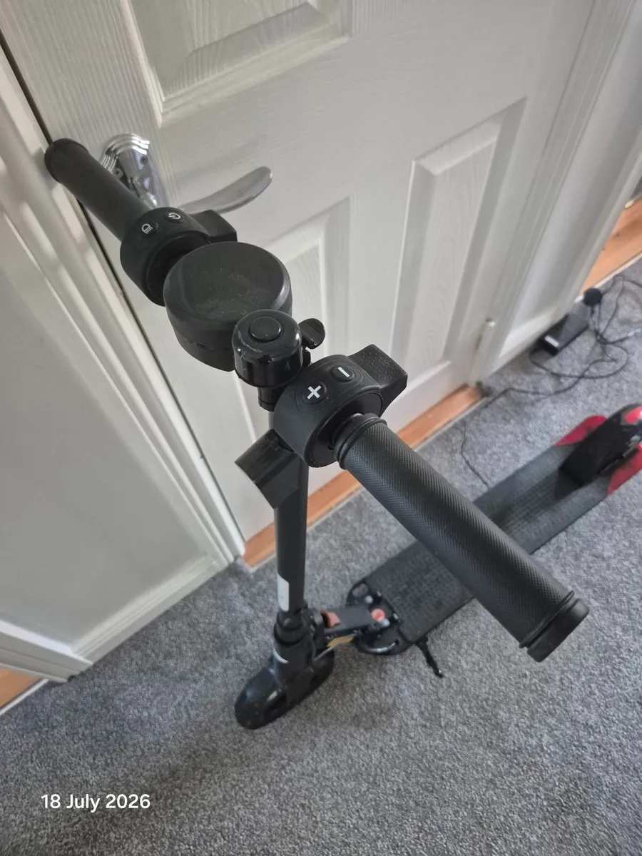 Electric scooter - Image 2