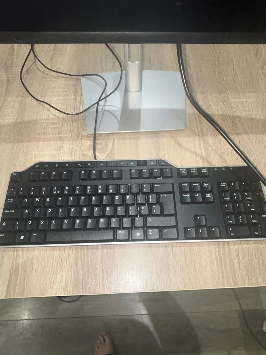 Dell monitor keyboard and mouse - Image 2