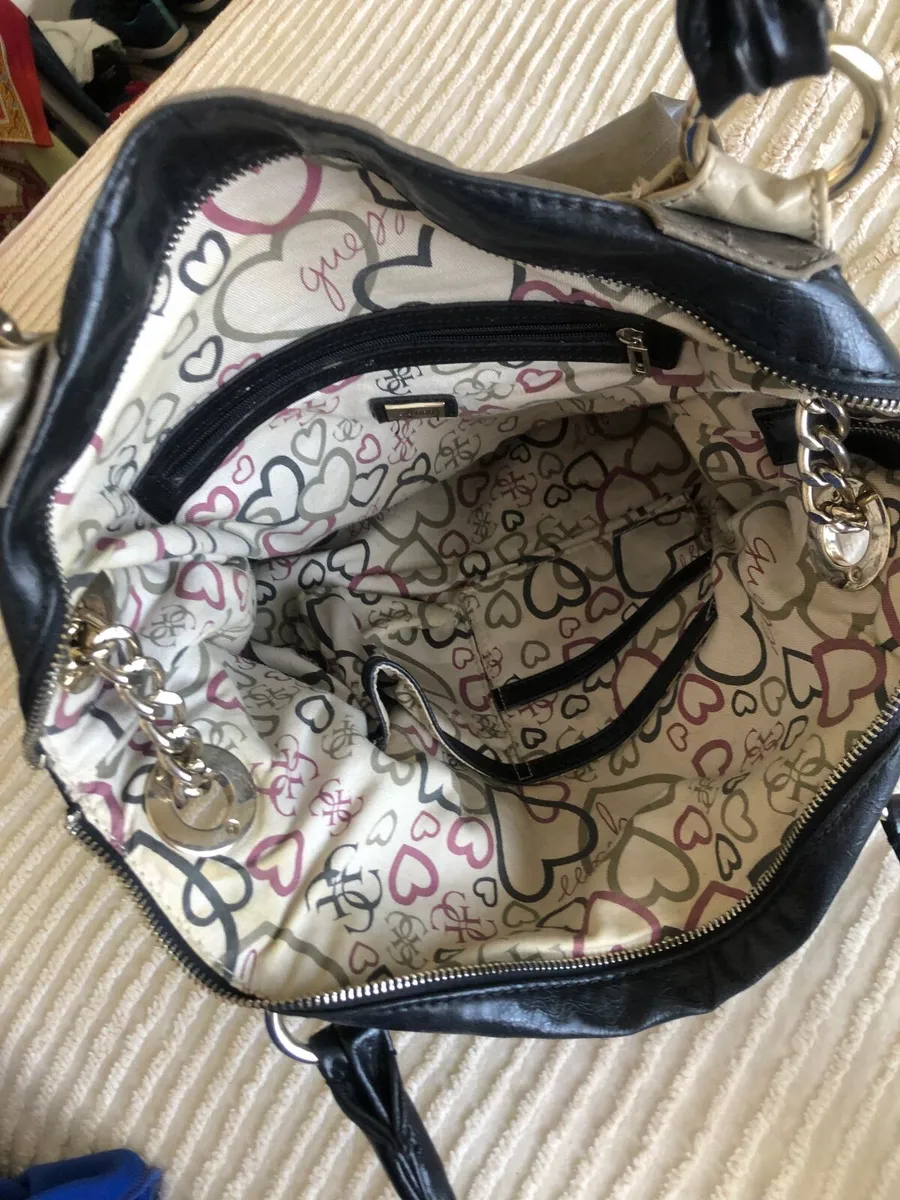 Large Guess Bag - Image 3