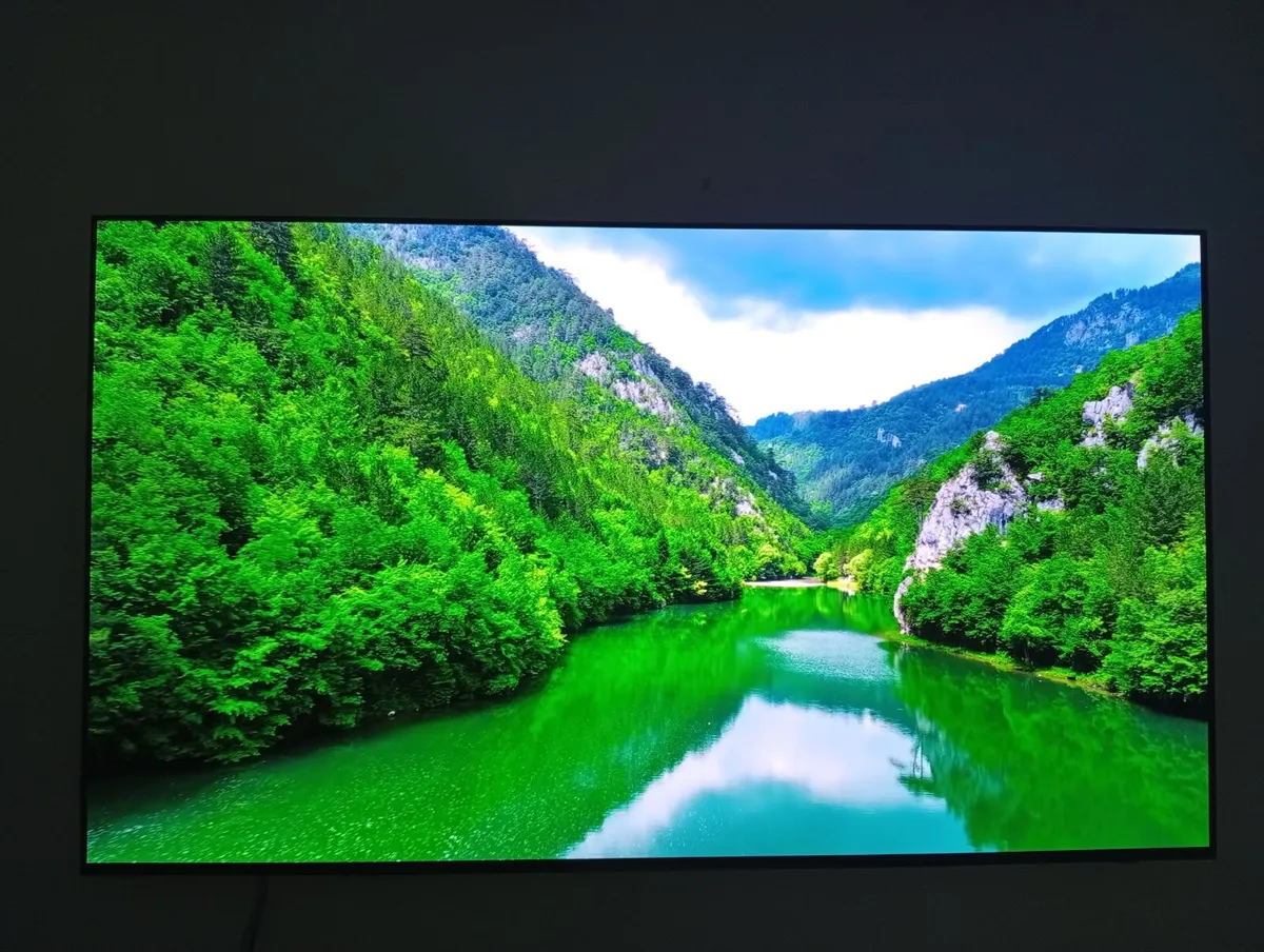 Samsung 65" S90D LASER SLIM DESIGN OLED 4K HDR Sma - Image 3