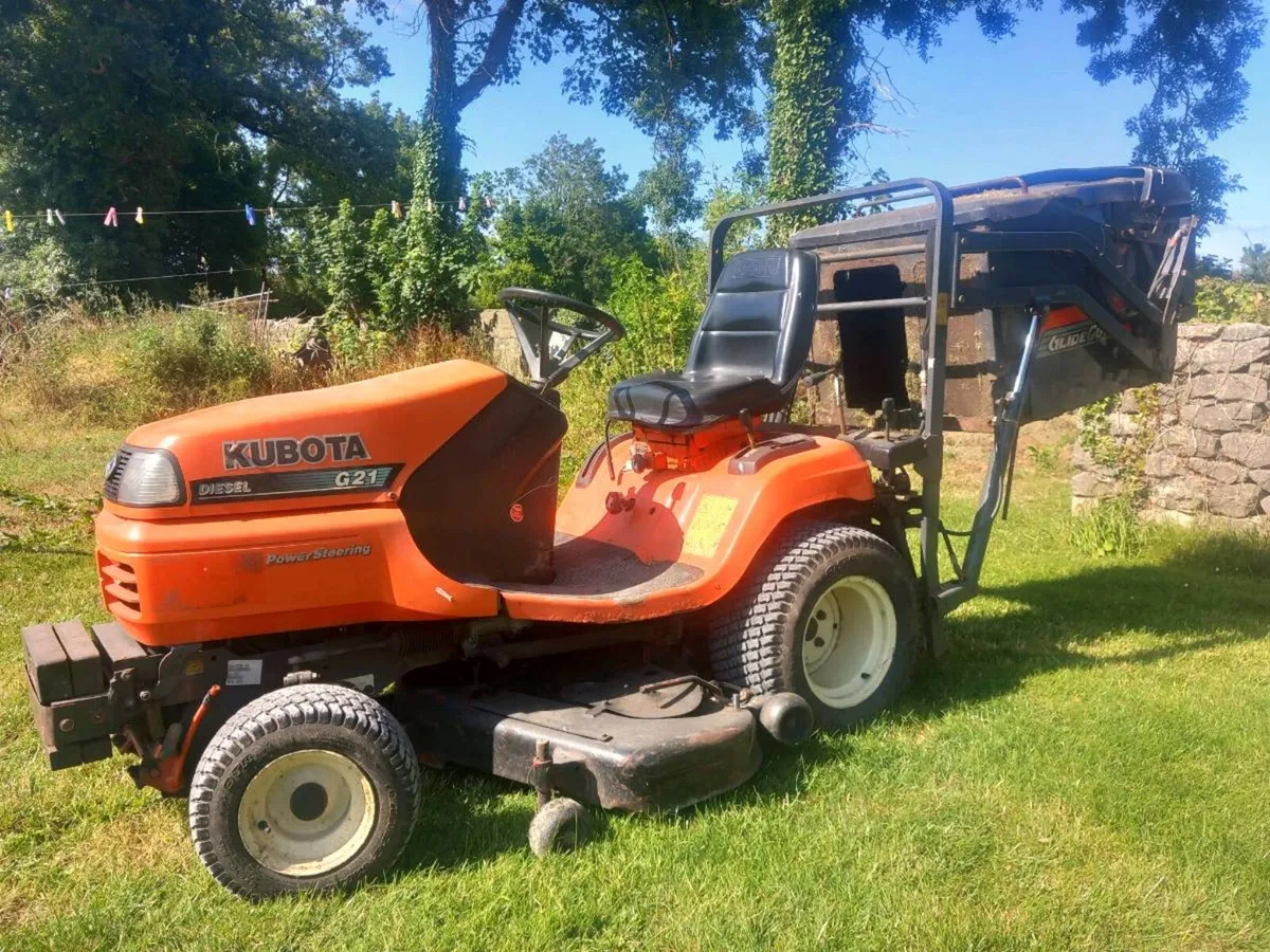 Ride on lawnmower kubota g21 - Image 4