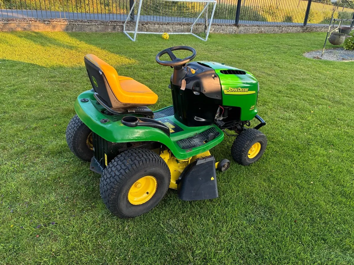 John Deere hydrostatic - Image 3