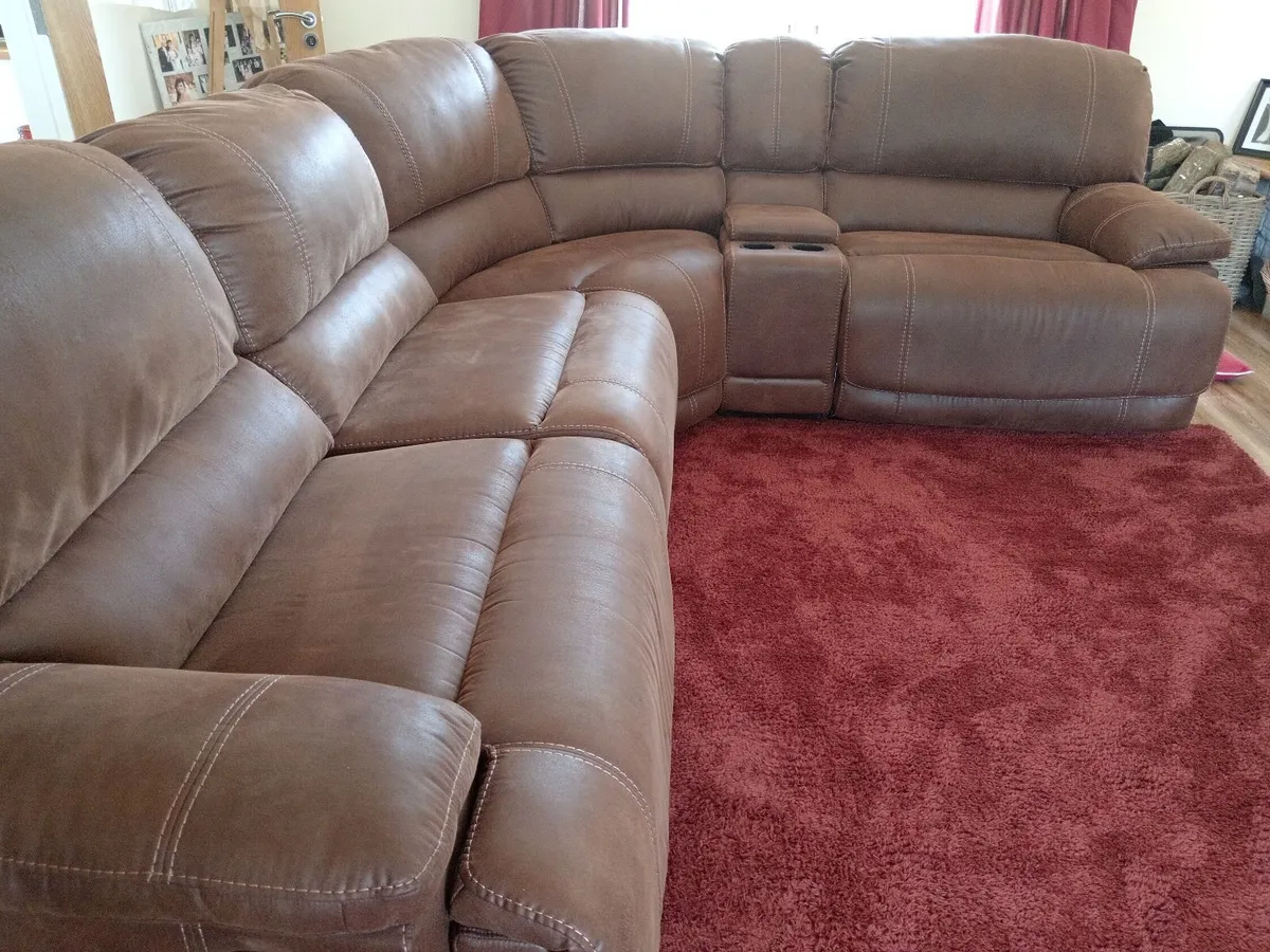 RECLINER CORNER GROUP SOFA IN TAN - Image 1