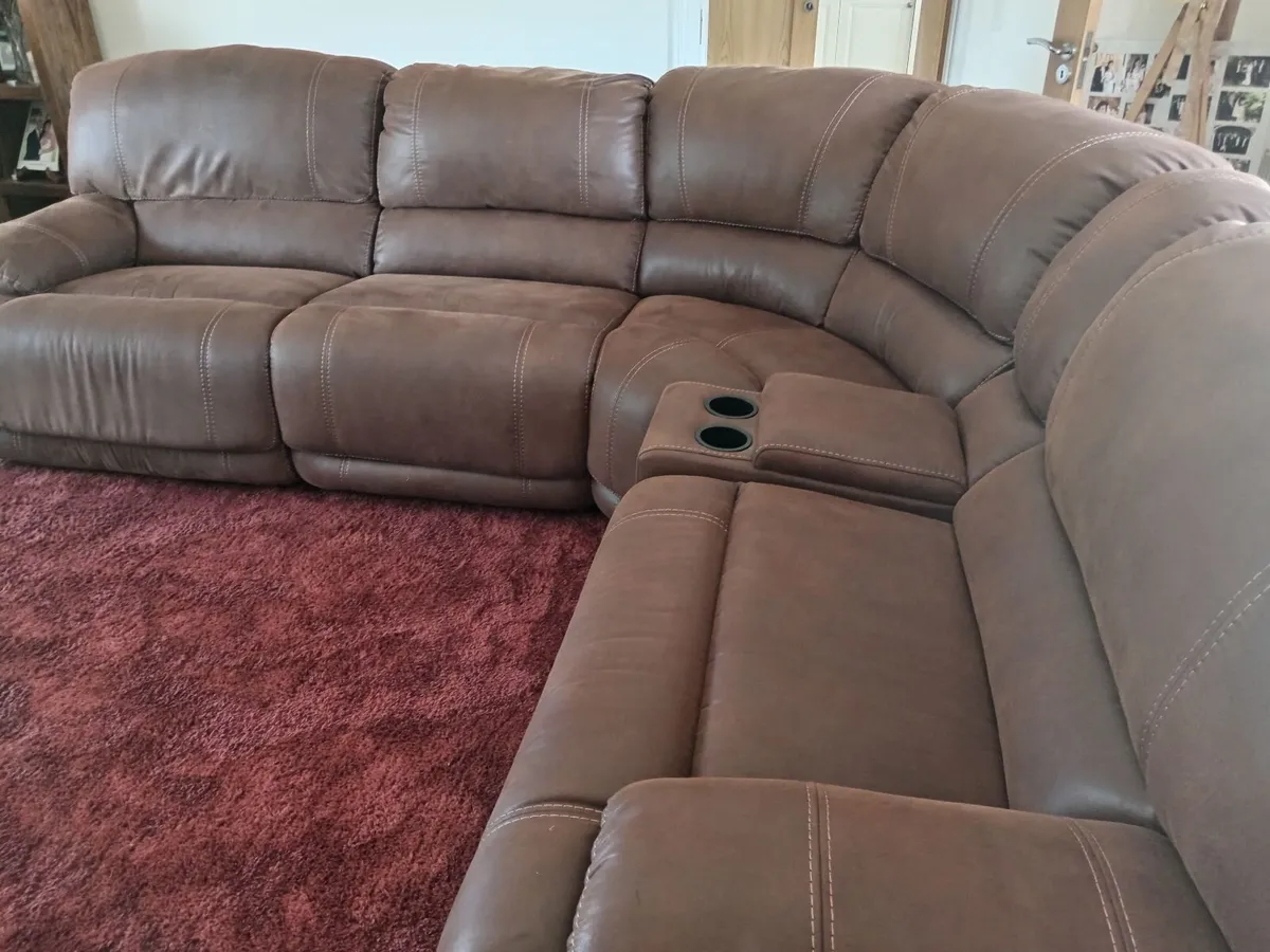 RECLINER CORNER GROUP SOFA IN TAN - Image 2