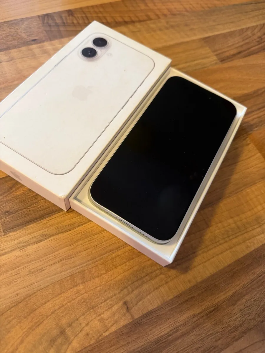 iPhone 16 - Image 2