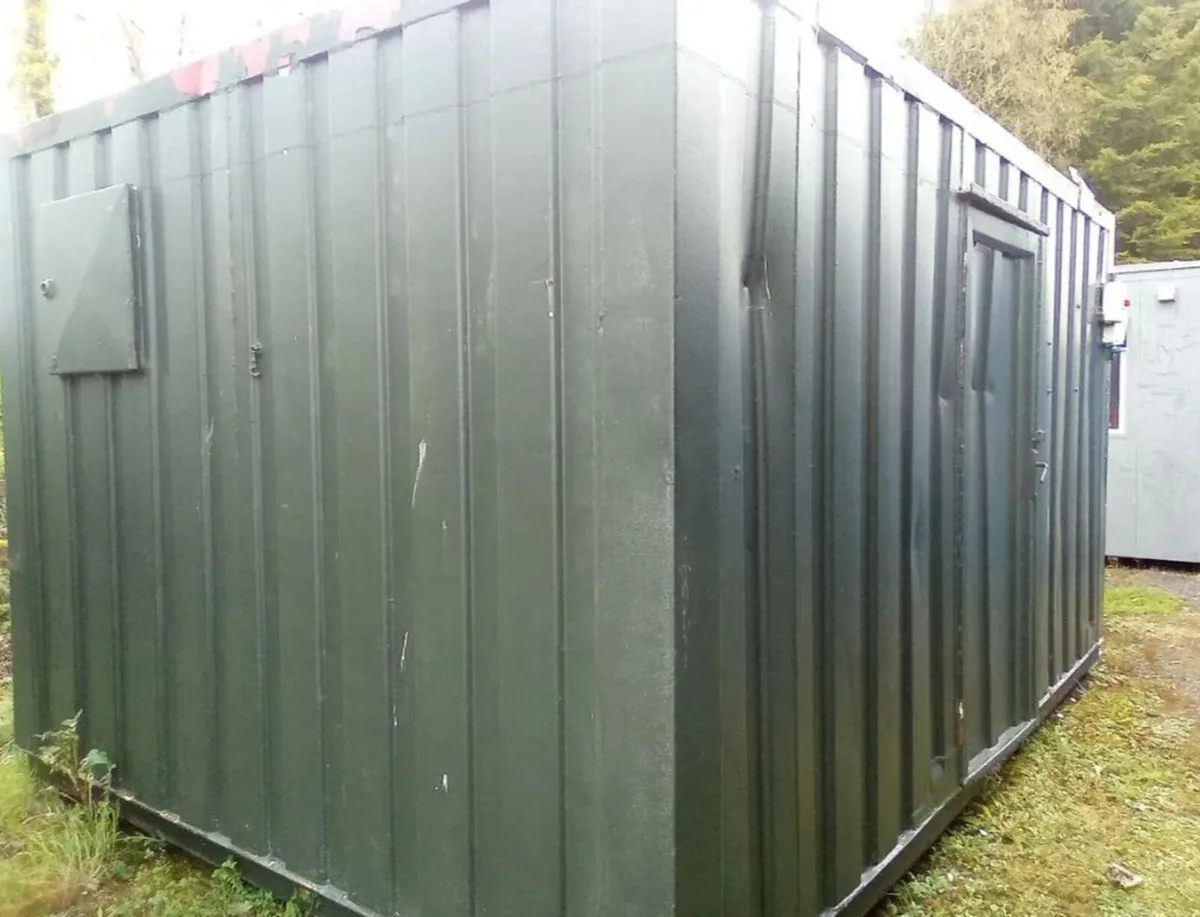 container unit 10ft by 20ft - Image 3