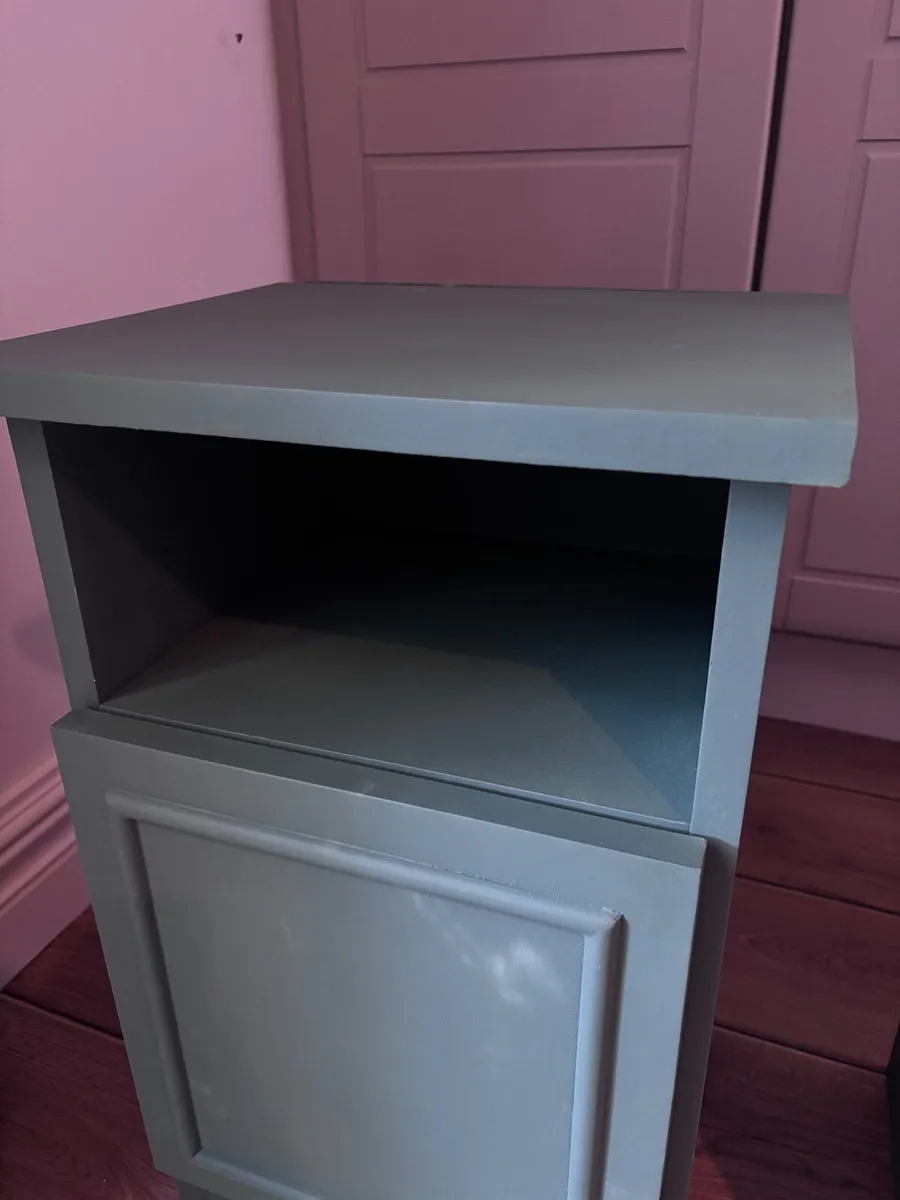 Modern Contemporary Design Nighstands - Image 1
