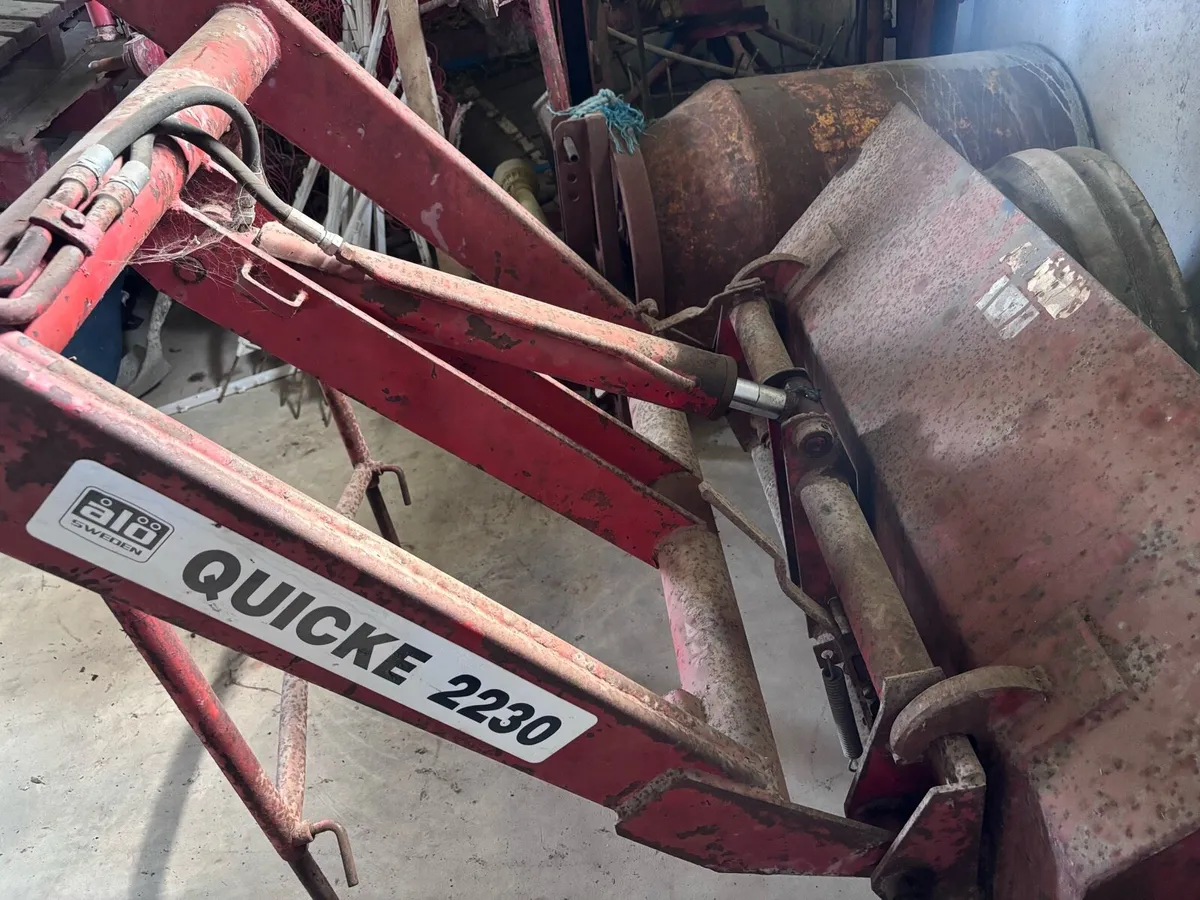 Front Loader - Image 2