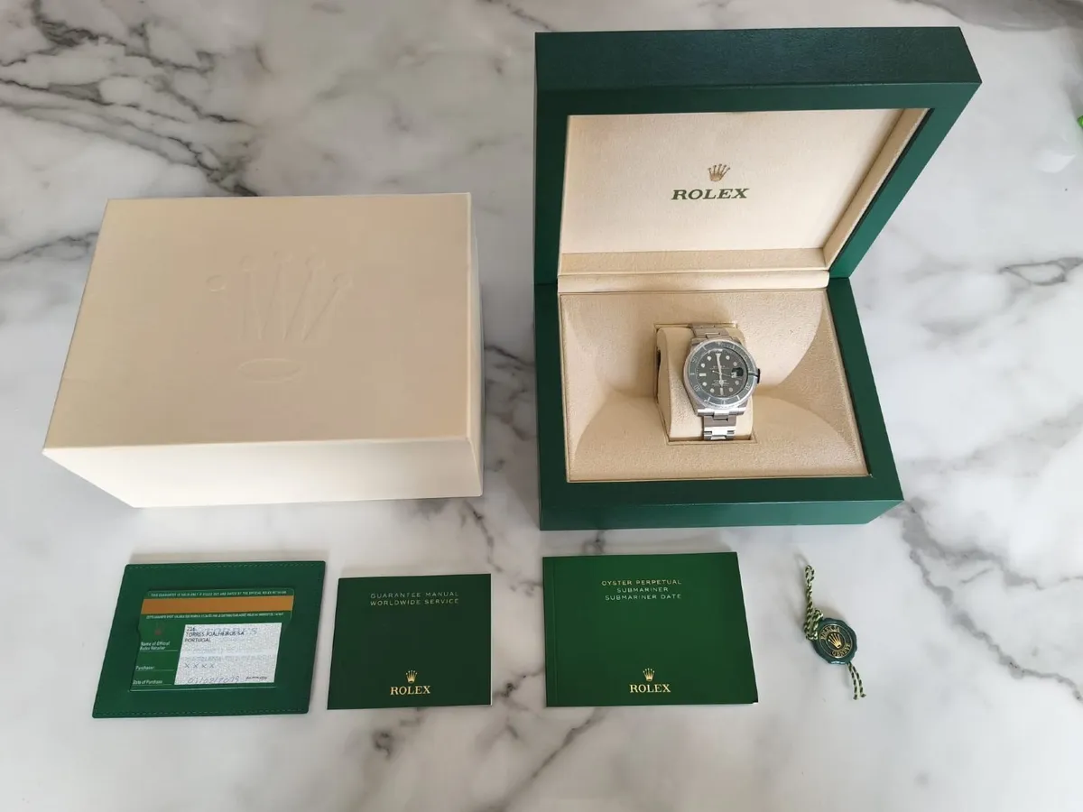 Rolex Submariner Hulk - Image 2