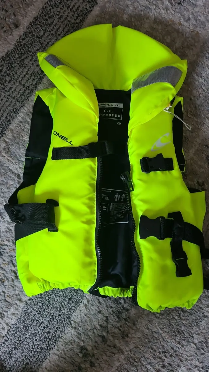 Life jacket