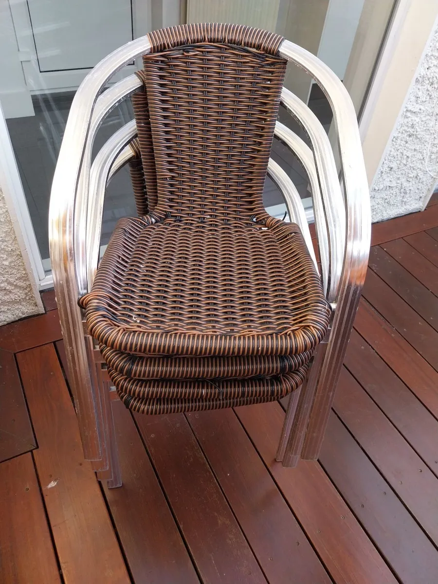 Patio chairsx4 no longer needed - Image 1