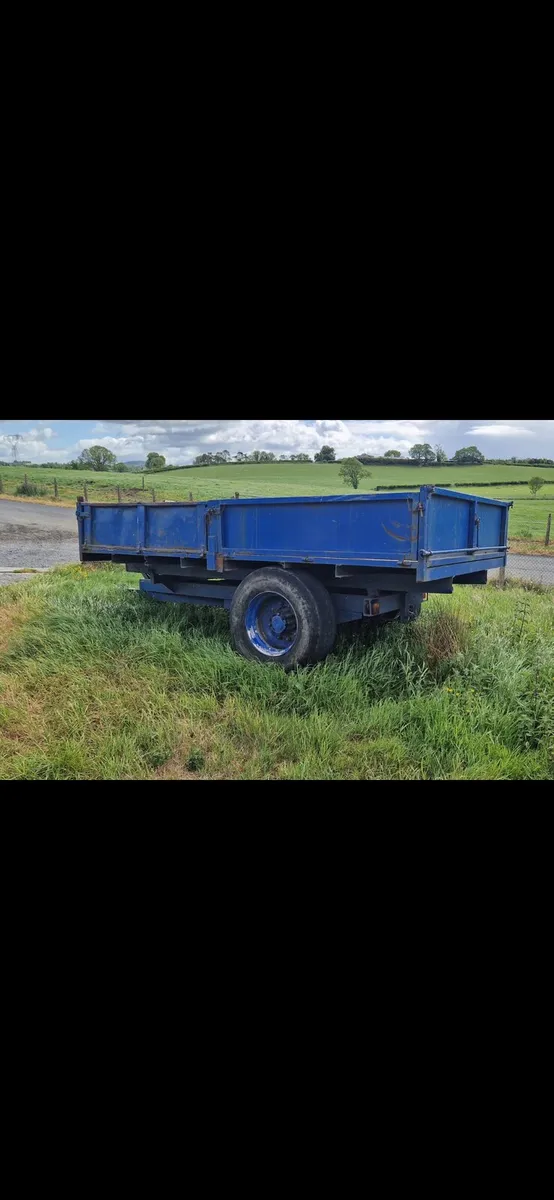14 by 8 tipping trailer - Image 1