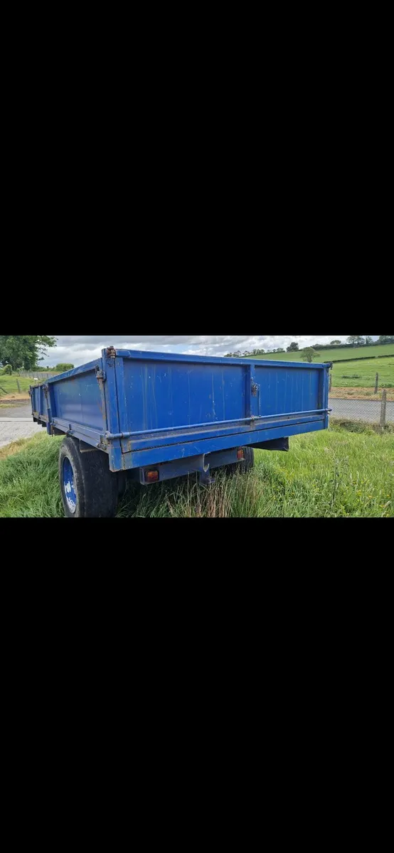 14 by 8 tipping trailer - Image 2