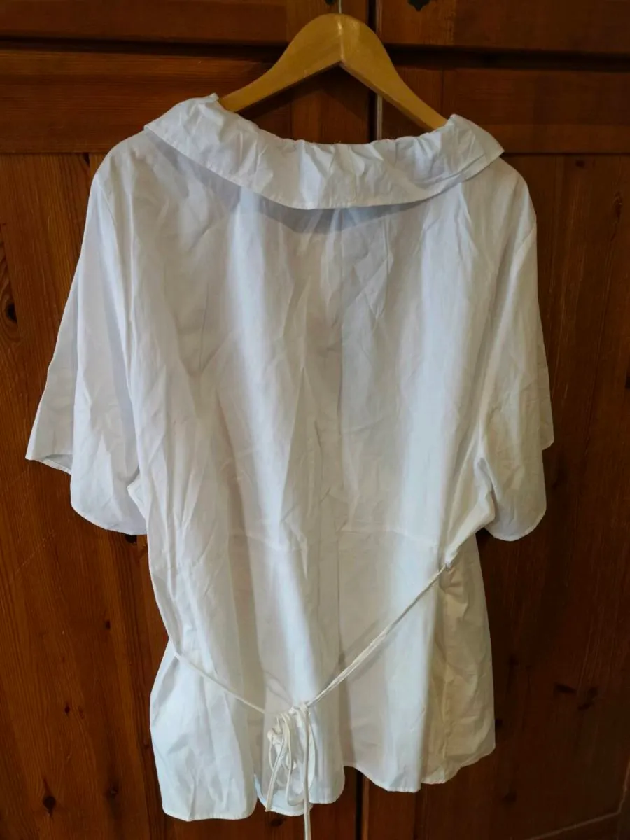 Ladies pure white Zizzi shirt, new with Tags - Image 2
