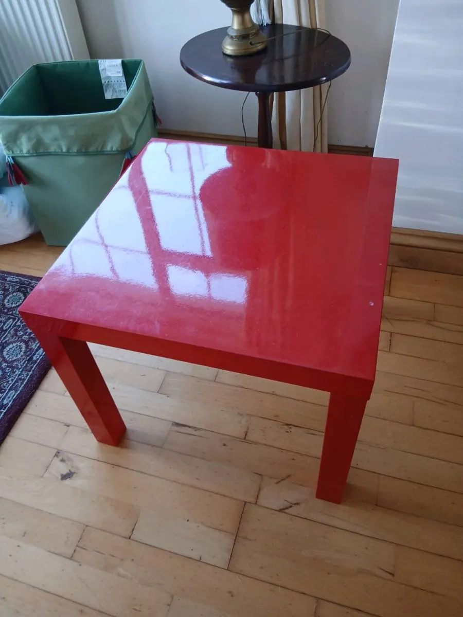 Children's table with toy container - Image 4