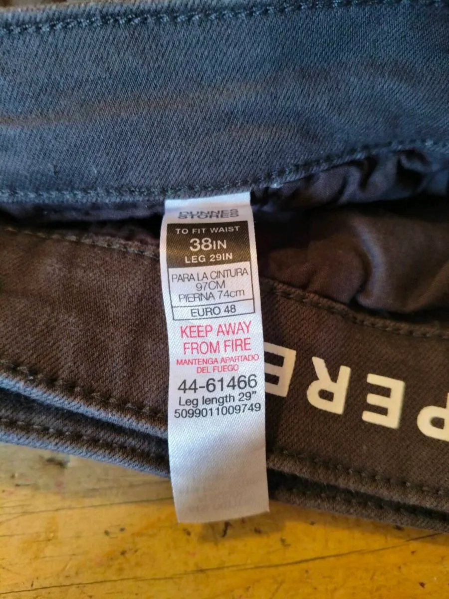 Mens Dunne Stores Grey trousers. Tapered leg, wais - Image 4