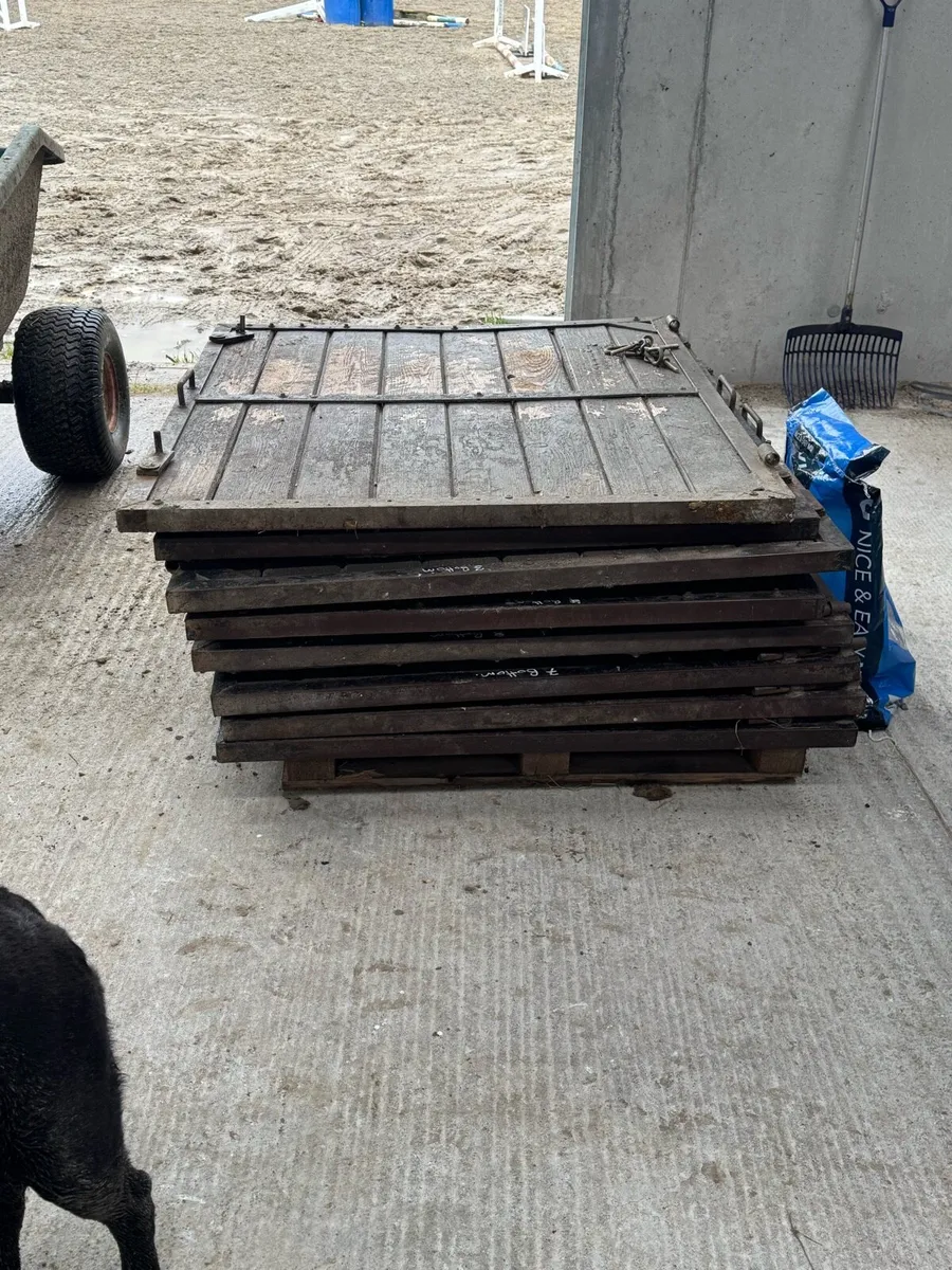 Stable doors - Image 1