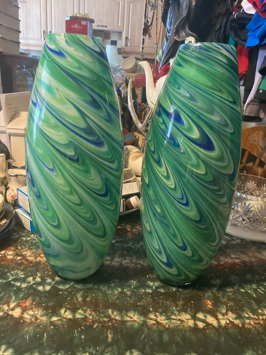 Peacock glass vases free postage - Image 1