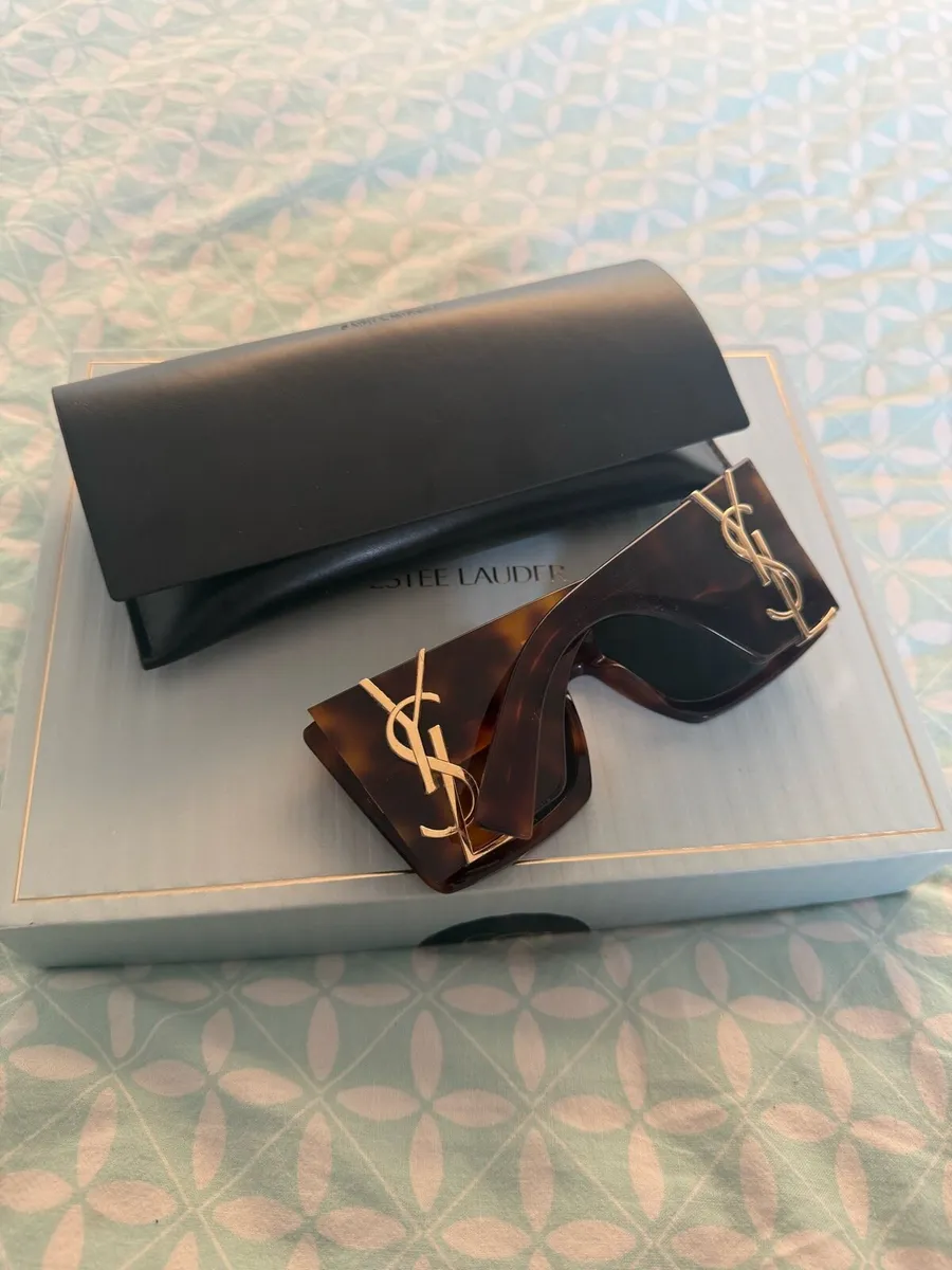 Saint Laurent Oversized Sunglasses - Image 1