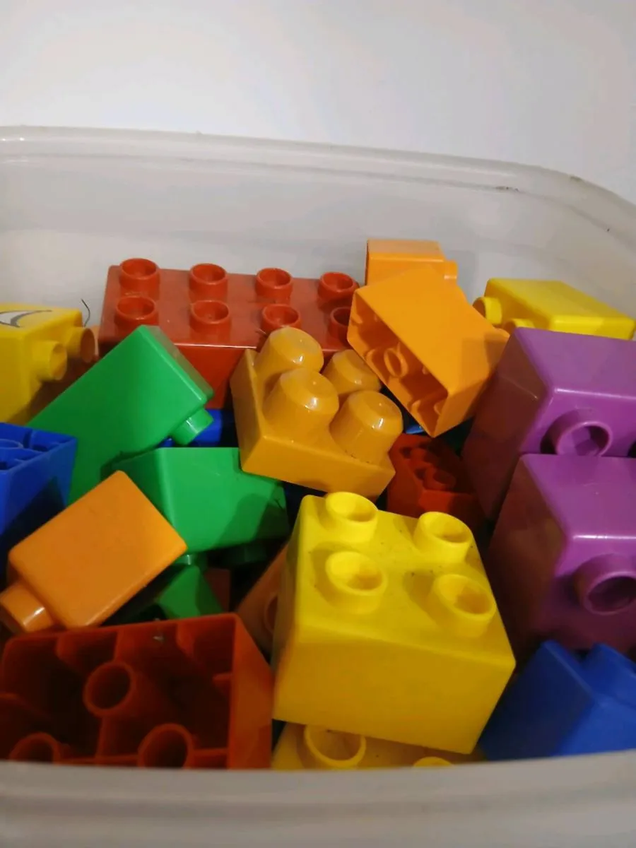 Box of Duplo lego - Image 2