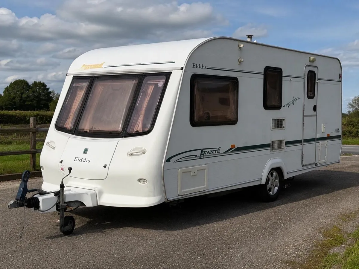 4 berth caravan - Image 1