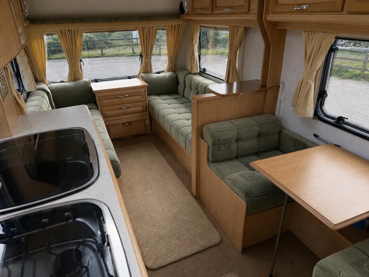 4 berth caravan - Image 4