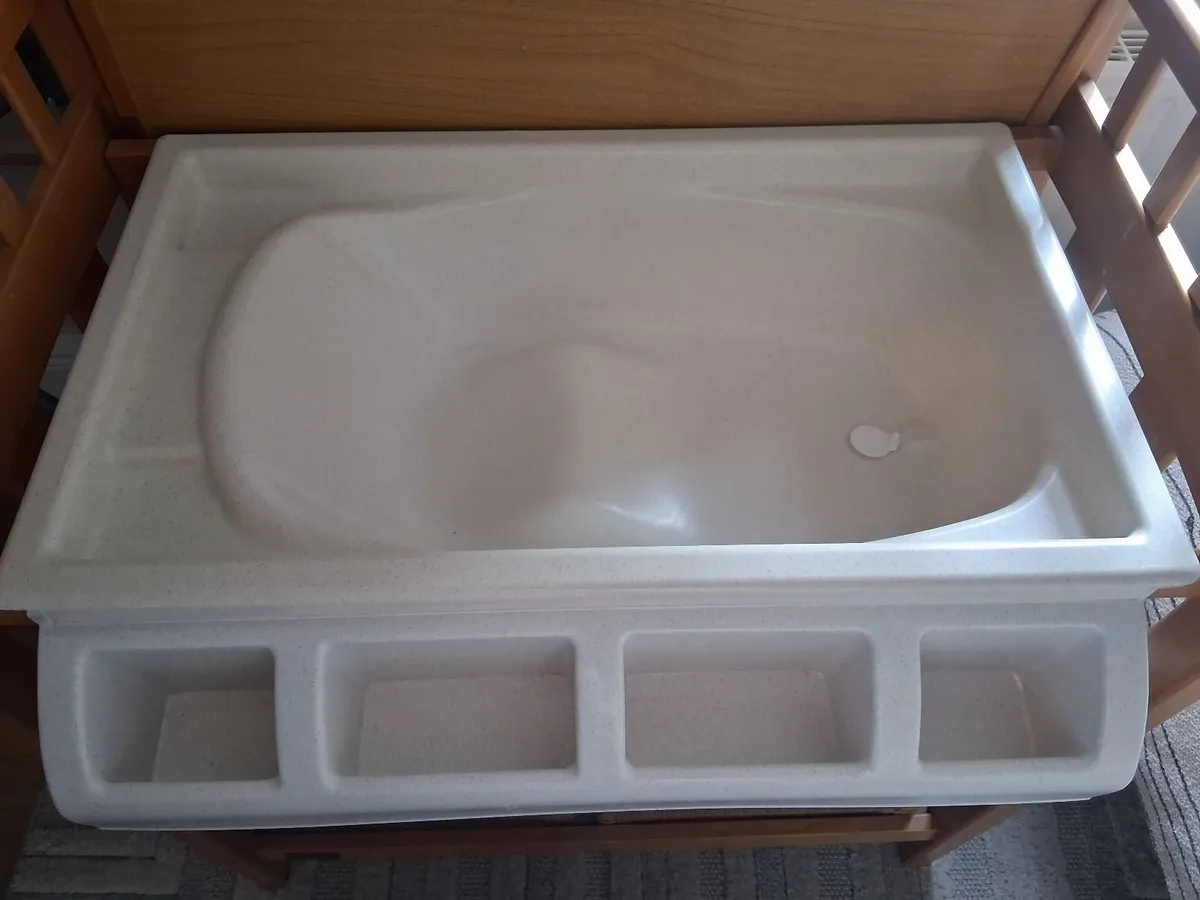 Baby changing unit - Image 3