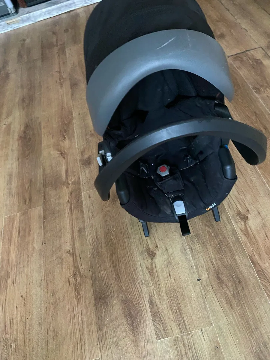 Car seat - Image 1