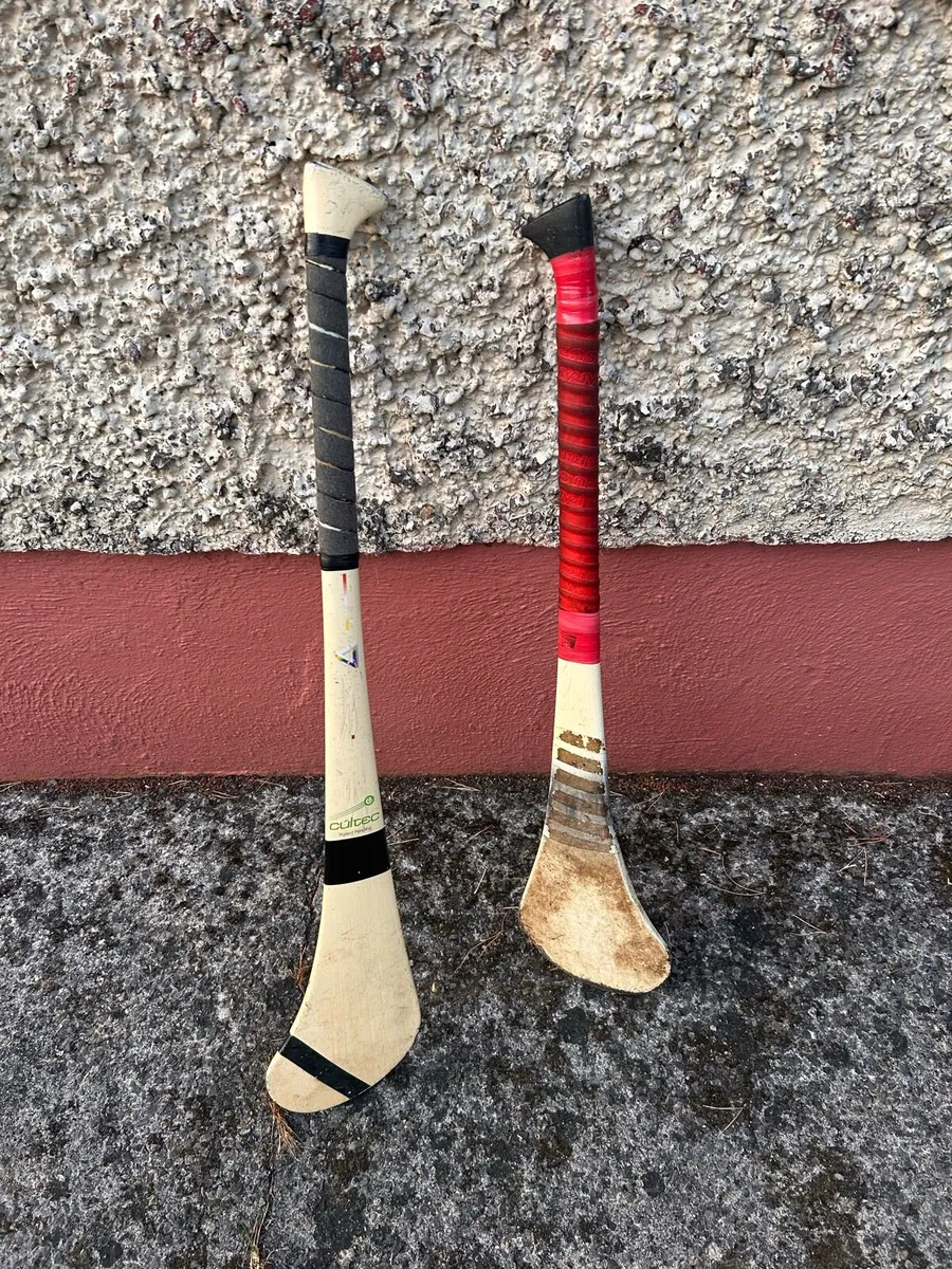2 Cúltec hurls