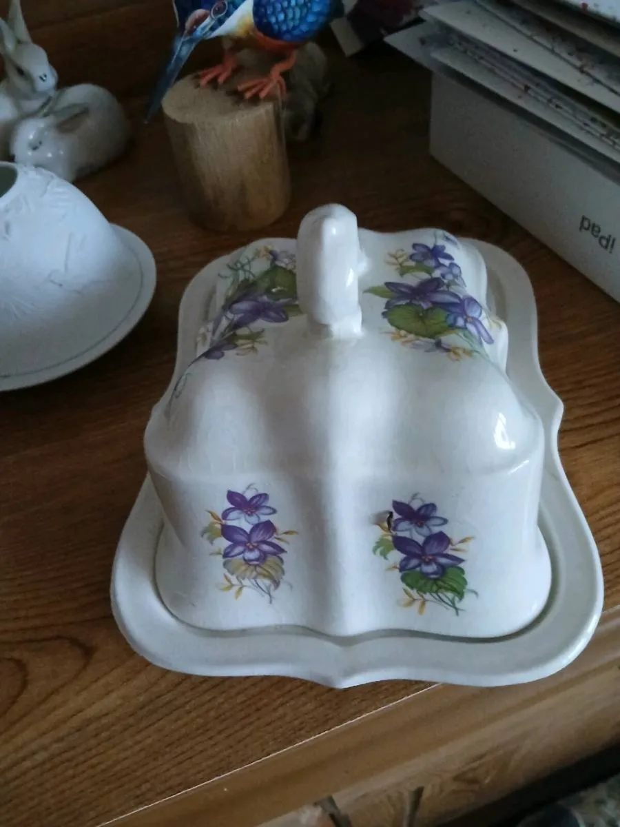 Ceramic vintage cheese dish Arthur Wood - Image 4