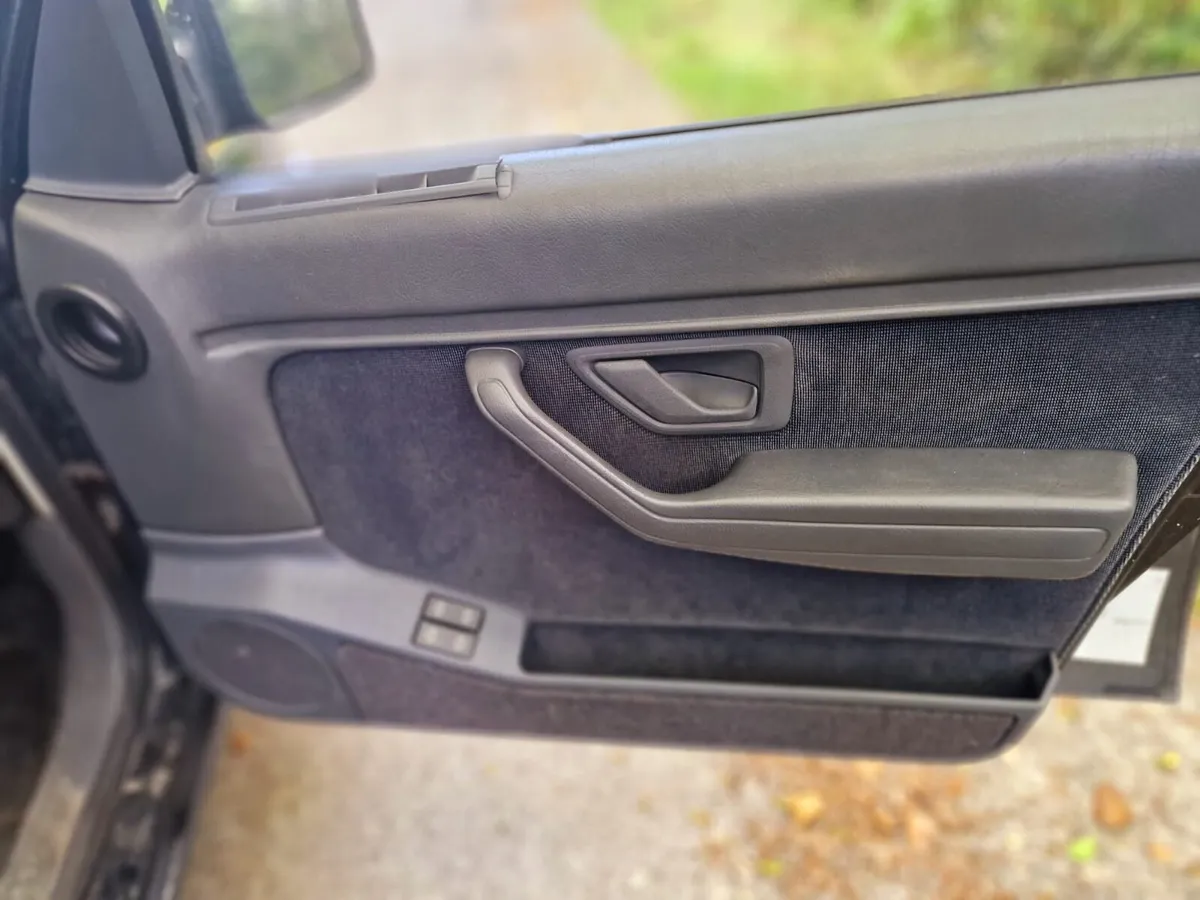 Peugeot 405 GTX (Very Rear) - Image 3