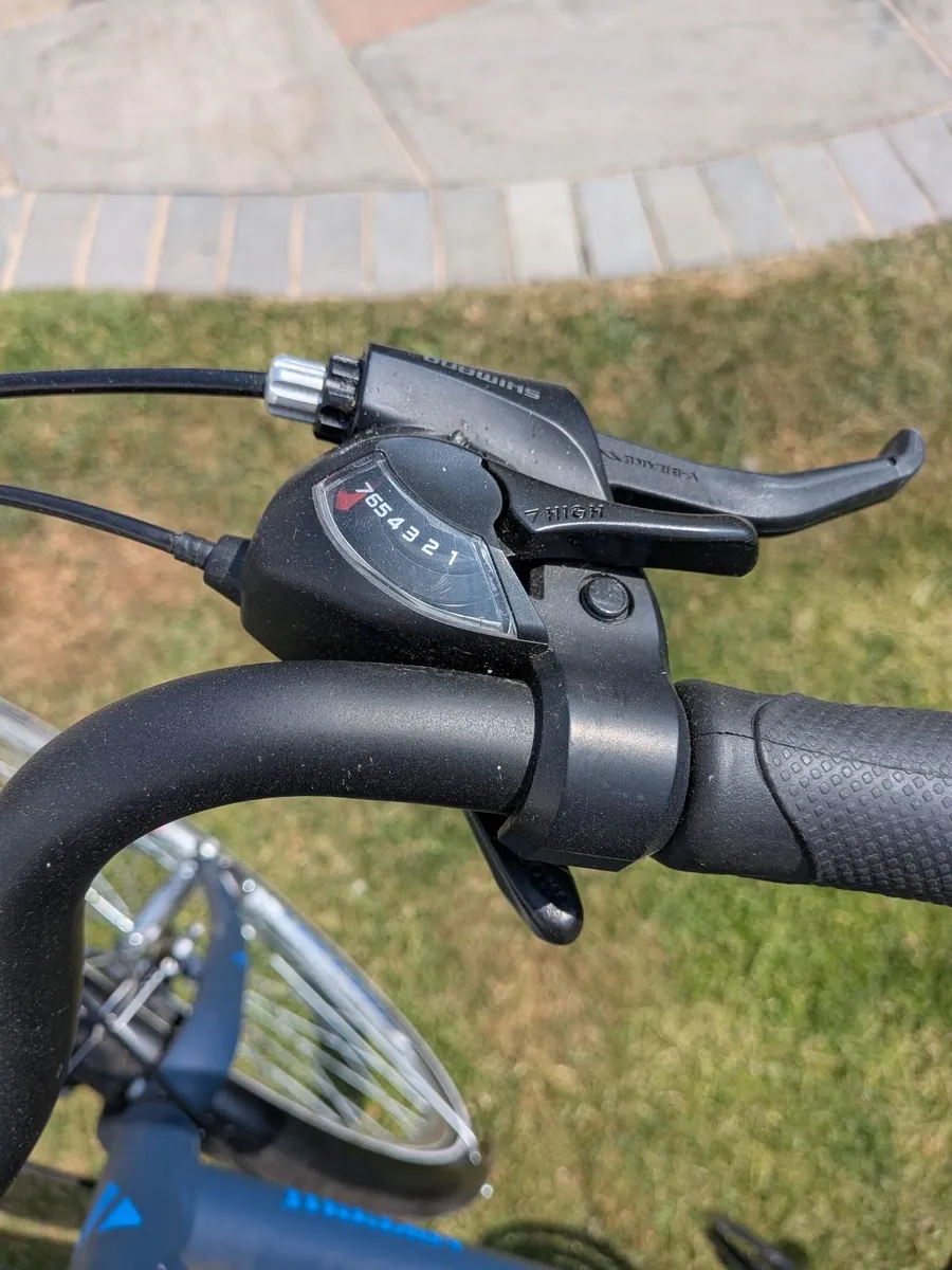 Ladies bicycle - Image 1
