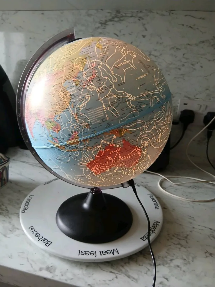 Globe bedside light - Image 4