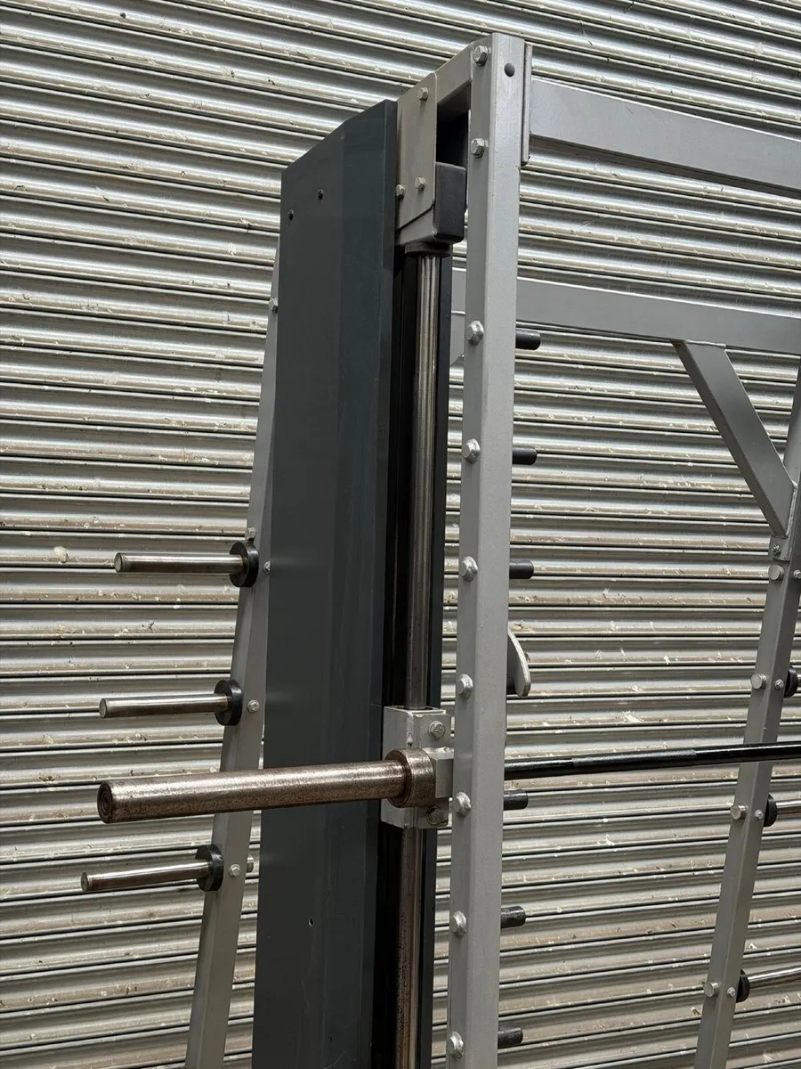 Nautilus Commercial Smith Machine Used - Image 2