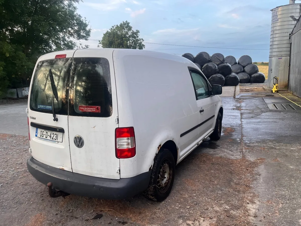 Volkswagen Caddy 2006 - Image 2